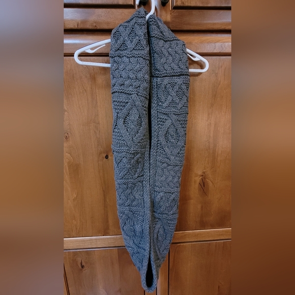 NWOT | Aran Traditions Grey Cable Knit Snood & Headband & Fingerless Mittens - Picture 4 of 15
